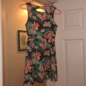 Pink brand floral backless type dress